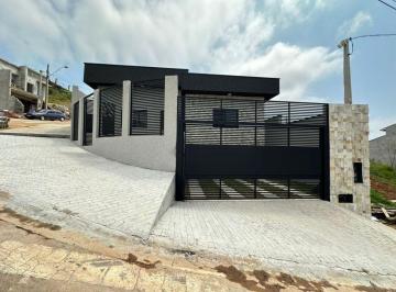 Casa de 3 quartos, Bom Jesus dos Perdões · Maravilhosa casa com 3 dormitórios sendo uma suíte, piscina, churrasqueira, 2 vagas de garagem.