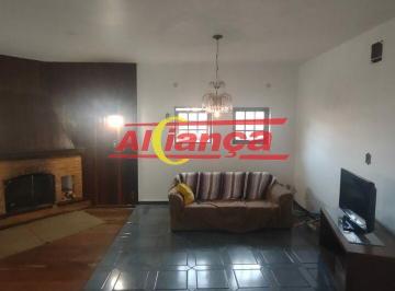 Casa · 360m² · 4 Quartos · 5 Vagas · Casa para locação, com 4 dormitórios sendo 1 suíte, localizado no Jardim Barbosa.