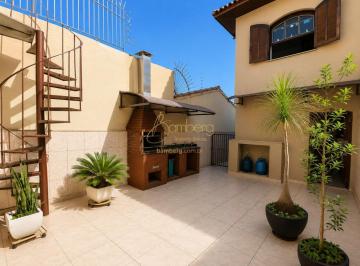 Casa · 163m² · 3 Quartos · 2 Vagas · Casa com 3 Dormitórios com 2 Vagas a Venda na Vila Santa Catarina