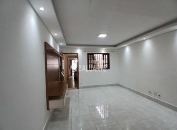 Casa · 70m² · 2 Quartos · 2 Vagas · Pedreira: Sobrado com 70 m² com 2 dormitórios, 2 vagas.