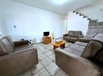 Casa · 128m² · 3 Quartos · 2 Vagas · Sobrado frontal, 3 dormitórios, 2 vagas cobertas, varanda e 128 m² no Ermelino Matarazzo