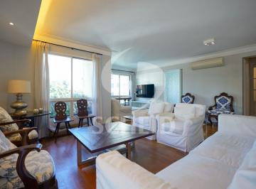 Apartamento · 200m² · 3 Quartos · 4 Vagas · Apartamento reformado com 3 suítes e lazer de clube no Real Parque