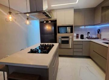 Casa · 223m² · 4 Quartos · 6 Vagas · Sobrado à venda na Vila Camilópolis - Santo André - SP
