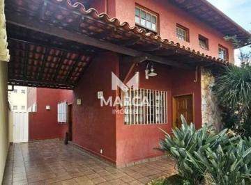 Casa · 211m² · 3 Quartos · 3 Vagas · Casa para Venda no Castelo com 211m², 3 Quartos, 2 Suítes, Quintal e 3 Vagas