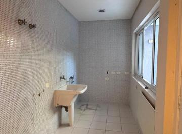 52767676-64e8-4ab0-b596-7340cc862000 · Casa no condomínio Residencial Morada dos Pássaros para venda com 5 quartos, sendo 5 suítes, 430m²