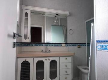 5fd7e0e2-5338-41b4-8357-01c0cdbd3450 · Casa no condomínio Residencial Morada dos Pássaros para venda com 5 quartos, sendo 5 suítes, 430m²