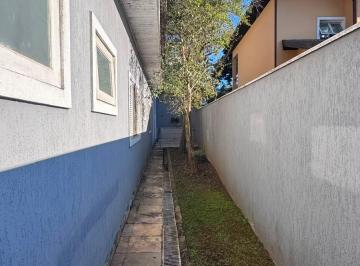 1561d64c-eb4f-453e-aef9-64c1c52491a2 · Casa no condomínio Residencial Morada dos Pássaros para venda com 5 quartos, sendo 5 suítes, 430m²