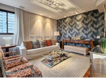 Apartamento · 240m² · 4 Quartos · 4 Vagas · Apartamento para venda em Moema com vista aberta e 4 suítes!