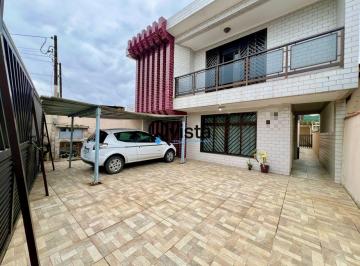 Casa · 145m² · 3 Quartos · 2 Vagas · Casa Sobreposta Baixa + Edicula à Venda no Santo Antônio no Guarujá  | QVista...