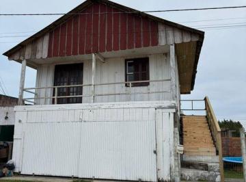 img0 · Casa com 3 Quarto(s) e 2 banheiro(s) para Alugar, 90 m² por R$ 1700 / Mês