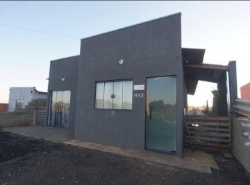 img0 · Casa com 2 Quarto(s) e 2 banheiro(s) para Alugar, 56 m² por R$ 1200 / Mês
