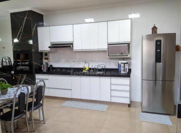 Casa · 110m² · 2 Quartos · 1 Vaga · Casa para Locação ou Venda - Acabamento de Alto Padrão, Segurança e Excelente Localização