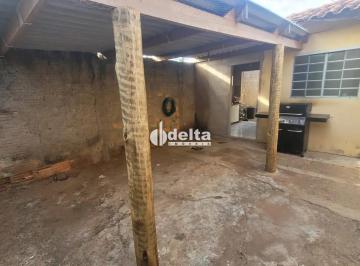 Casa · 200m² · 3 Quartos · 1 Vaga · Casa residencial com 3 quartos sendo 1 suíte disponível para venda no bairro Panorama em Uberlândia-