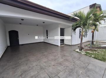 Comercial · 360m² · 4 Vagas · Casa Comercial Adaptada para Clínica com 5 Salas e Acessibilidade no Jardim Santa Rosália.