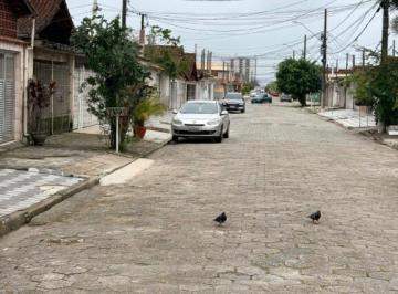 Casa · 106m² · 2 Quartos · 3 Vagas · Espaçosa Casa Geminada 2 Quartos no Maracanã - Praia Grande SP
