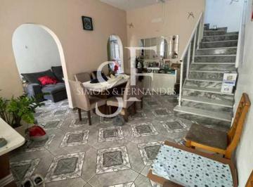 Casa · 162m² · 3 Quartos · São Cristóvão - Rua Teixeira Junior. Vendo excelente casa tríplex no coração do