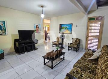 Casa · 233m² · 6 Quartos · 4 Vagas · Casa em Lagoa Nova