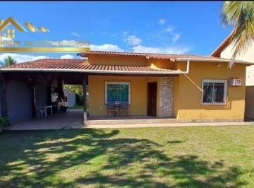 Casa · 2 Quartos · 4 Vagas · Casa à venda no bairro Itaipuaçu - Maricá/RJ