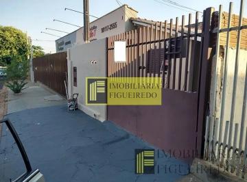 Casa · 45m² · 2 Quartos · 2 Vagas · Casa para alugar em Boa Vista de 45.00m² com 2 Quartos e 2 Garagens