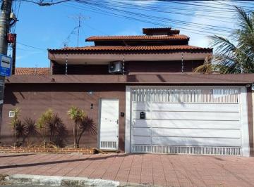 Imagem Principal · Casa à venda com 3 quartos, sendo 1 suíte, em Jardim Rosana, Guarulhos