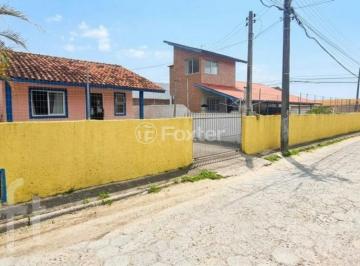 e2baba80 · Casa, 3 dormitórios, 150 m², em Sambaqui