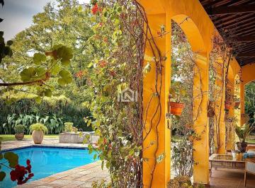 casa a venda no condomínio vila de sao fernando - piscina · Casa à venda - na Granja Viana