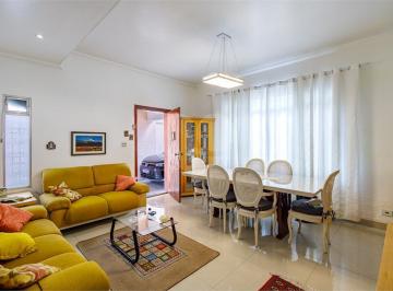 Casa · 140m² · 2 Quartos · 6 Vagas · Casa térrea com 2 quartos à venda em Vila cordeiro - SP