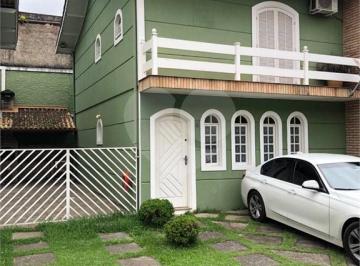 Imagem Principal · Sobrado com 3 quartos, 1 Suíte, 5 vagas, quintal gourmet, num condomínio fechado com muito verde, na