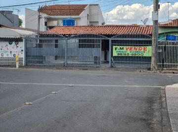 Casa de 3 quartos, Guará · QE 17 Conjunto H lote de 200m2 Comercial Residencial frente a praça