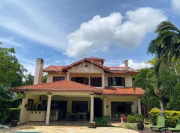 fei69iynxlojxteqbl5vbdbduyop ·
Casa aluguel anual 4 dorm. na Praia de Taquaras