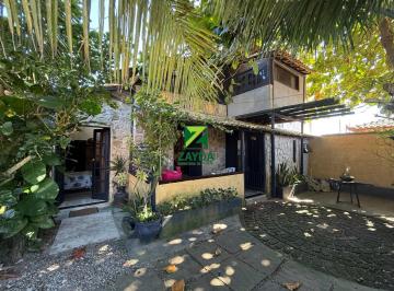 Foto 40 · Vila Residencial Exclusiva à beira-mar em Unamar com 08 quartos, 06 suítes e um amplo quintal arbor