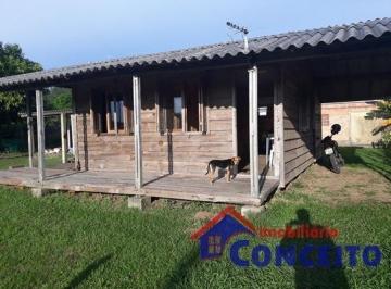 Casa · 75m² · 1 Quarto · C122 - Residência de madeira em região de moradia