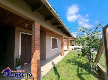 Casa · 100m² · 3 Quartos · C70 - Linda residência a 150 metros do mar ótima para veraneio
