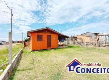 Casa · 390m² · 2 Quartos · C290 -  Linda residência de esquina em região de moradores