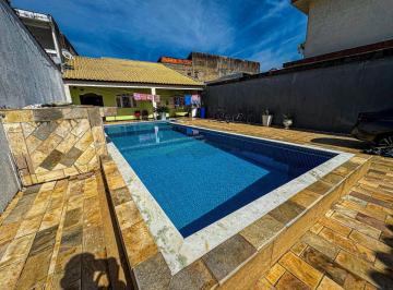 Casa de 3 quartos, Itanhaém · Linda Casa no bairro corumba com 03 quartos e piscina em Itanhaém
