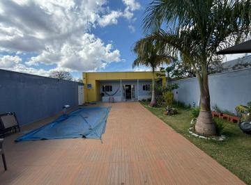 Casa de 2 quartos, Gama · Casa ponte alta norte, 2 quartos, piscina, churrasqueira, lote 420m²
