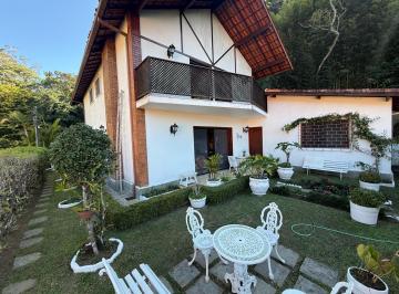 Casa · 172m² · 6 Quartos · 4 Vagas · Casa em condomínio - Granja Guarani