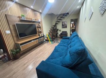Foto 01 · Casa Espetacular à Venda! 4 Quartos, 3 Salas, 2 Banheiros em São Bernardo do Campo-SP, Bairro Paulic