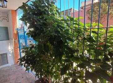 Casa de 2 quartos, São Paulo · SOBRADO DE 2 DORMS. EM MIRANDÓPOLIS - PRÓXIMO AO SHOPPING / METRÔ SANTA CRUZ E METRÔ PRAÇA DA ÁRVORE