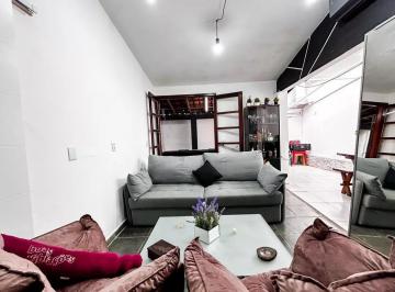 Foto 1 · Casa Para Venda Chacara Monte Alegre, 4 Quartos, 2 Suítes, 196m²