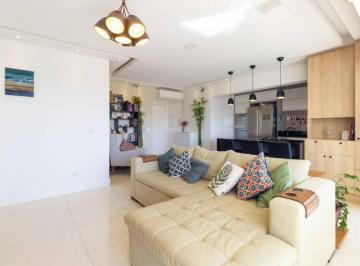 Ampla sala integrada com varanda e cozinha america · Elegância e Conforto no Brooklin - 92m2, ao lado da linha Ouro