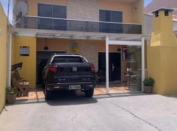 Casa · 100m² · 4 Quartos · 3 Vagas · Sobrado à venda em Tatuquara, Curitiba