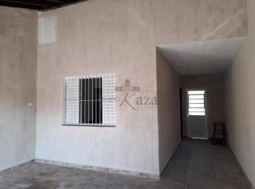 Casa de 3 quartos, Jacareí · Casa Térrea - Jardim Emília - Jacareí - 3 Dormitórios - 104m².