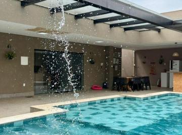 Casa de 5 quartos, Gama · Casa ponte alta norte, 4 suítes, fino acabamento, rica em armários, piscina, churrasqueira