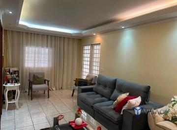 Casa · 200m² · 6 Quartos · 4 Vagas · Sobrado com 6 quartos para Venda Guará II, Brasília