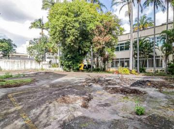 Comercial · 4700m² · 30 Vagas · Prédio Comercial em Indianópolis, São Paulo-SP: 15 salas, 12 banheiros, 30 vagas de garagem, 2.330,0