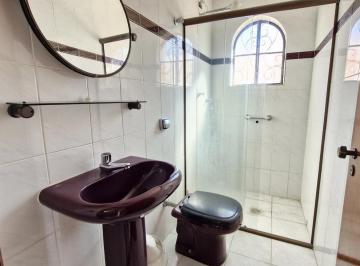 27d4ced8-e0bb-431d-babd-0687db751b0c · Imperdível sobrado para venda em Parada Inglesa com 6 quartos, sendo 2 suítes, 150m²