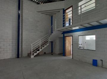 Comercial · 241m² · 3 Quartos · 2 Vagas · Pavilhão/Galpão Salão Comercial em Varadouro, São Sebastião/SP