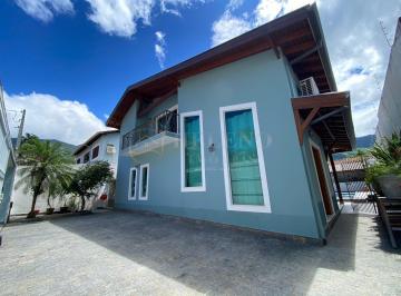 Casa · 370m² · 6 Quartos · 3 Vagas · ENCANTADOR IMÓVEL DE ALTO PADRÃO NO PORTAL DO OLÁRIA - SÃO SEBASTIÃO/SP