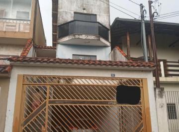 Casa · 175m² · 2 Quartos · 5 Vagas · Sobrado com Vista Deslumbrante Próximo ao Sonda Vila Rio: Seu Lar dos Sonhos!"